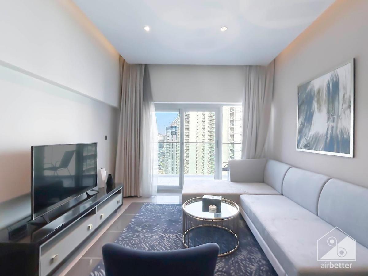 Luxury Stay At Damac Majestine With Balcony & Views Dubái Exterior foto