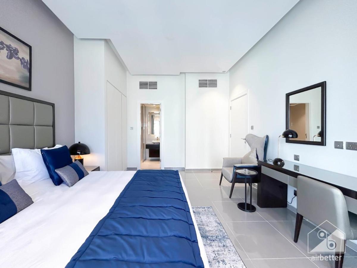 Luxury Stay At Damac Majestine With Balcony & Views Dubái Exterior foto