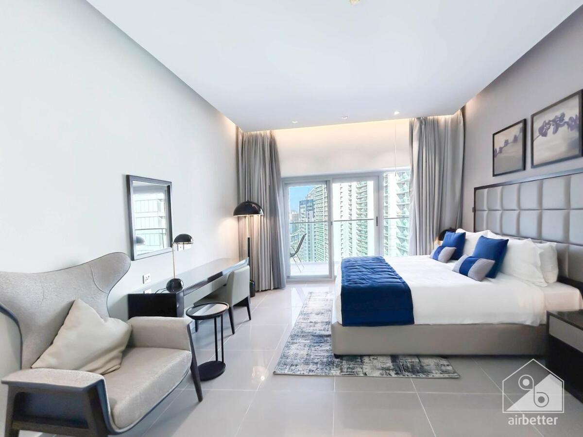 Luxury Stay At Damac Majestine With Balcony & Views Dubái Exterior foto
