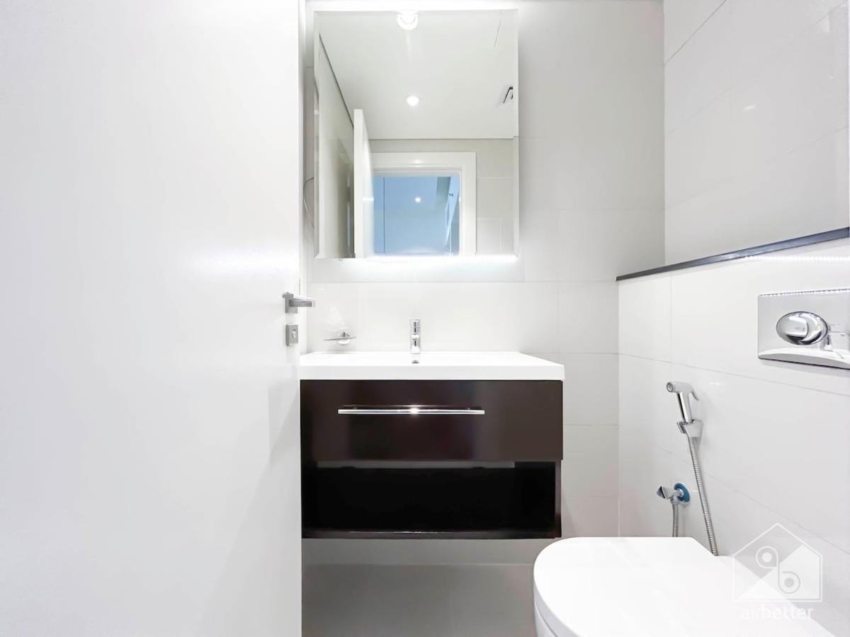 Luxury Stay At Damac Majestine With Balcony & Views Dubái Exterior foto